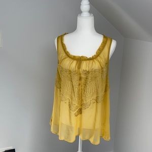 Very pretty yellow tank shell with embroidery